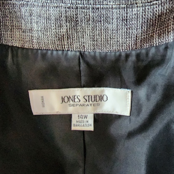 Jones Studio Blazer - Size 14W - Picture 5 of 6